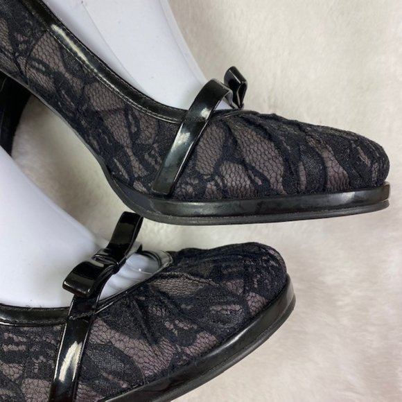 SO Wear It Declare It Lace Patent Bow Mary Jane Goth Pumps, size 8 M - Picture 8 of 14